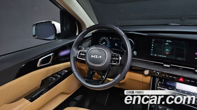 Kia Carnival 2023 — Фото 13/20