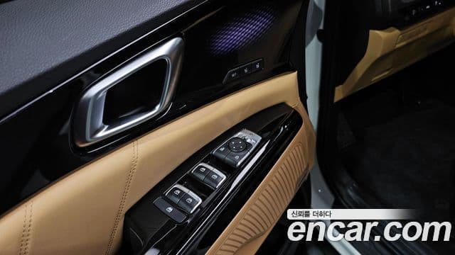 Kia Carnival 2023 — Фото 20/20