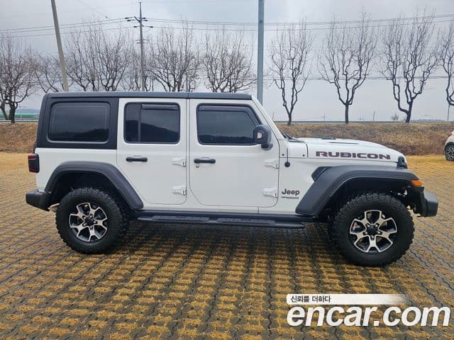 Jeep Wrangler 2022 — Şəkil 18/18