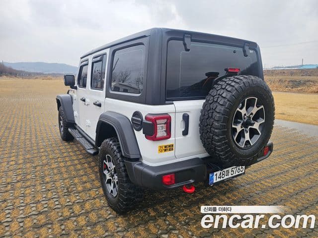 Jeep Wrangler 2022 — Şəkil 2/18