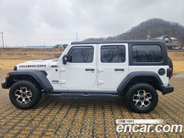 Jeep Wrangler 2022 — Şəkil 12/18