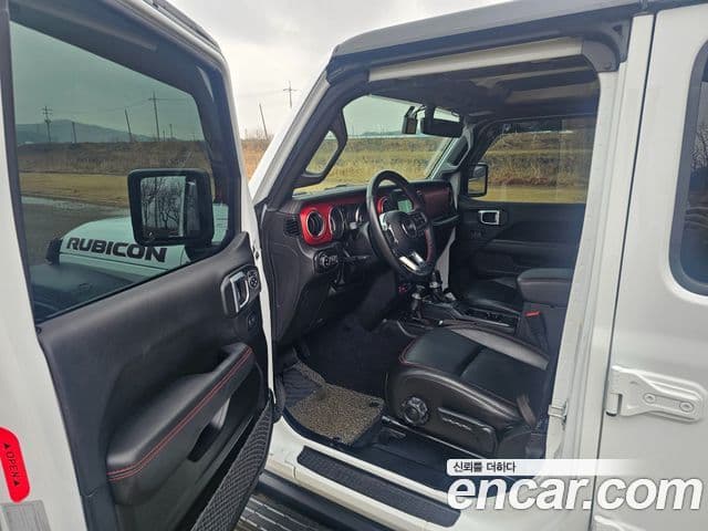 Jeep Wrangler 2022 — Şəkil 3/18