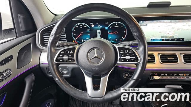Mercedes-Benz GLE-Class 2019 — Şəkil 13/20