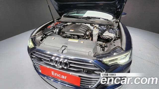 Audi A6 2021 — Photo 2/20