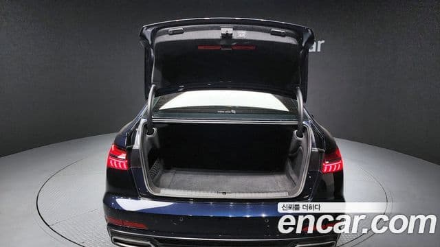 Audi A6 2021 — Photo 13/20