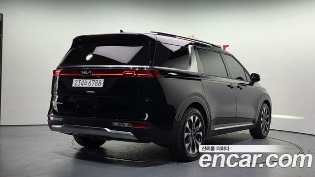 Kia Carnival 2022 — Фото 2/20