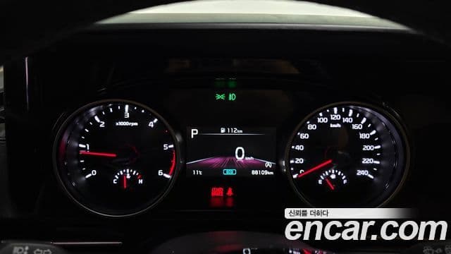 Kia Carnival 2022 — Фото 8/20