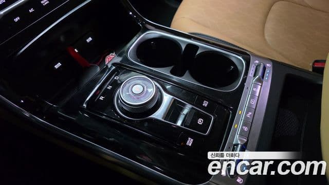 Kia Carnival 2022 — Фото 9/20