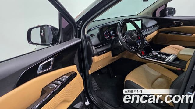 Kia Carnival 2022 — Фото 11/20