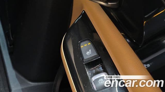 Kia Carnival 2022 — Фото 18/20