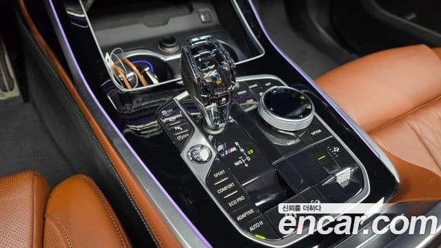 BMW X7 2020 — ფოტო 9/20