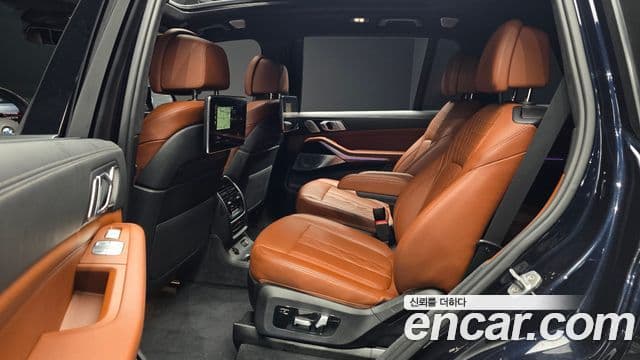 BMW X7 2020 — фото 12 из 20