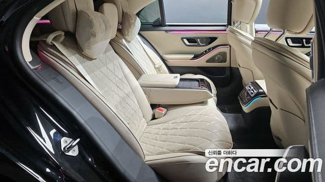 Mercedes-Benz S-Class 2021 — ფოტო 13/20