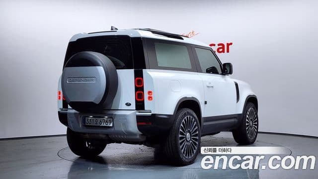 Land Rover Defender 2021 — ფოტო 10/20