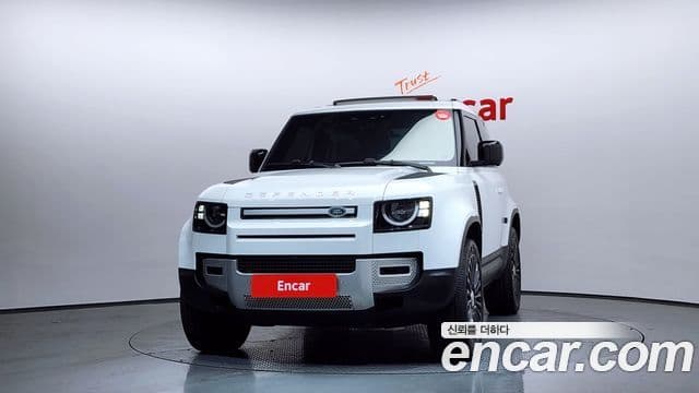 Land Rover Defender 2021 — ფოტო 8/20