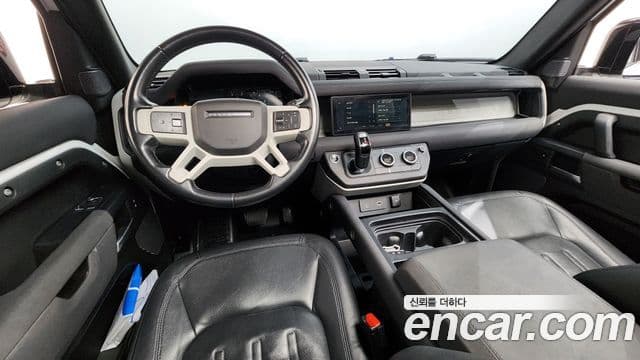 Land Rover Defender 2021 — ფოტო 19/20