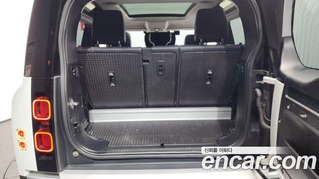 Land Rover Defender 2021 — ფოტო 5/20