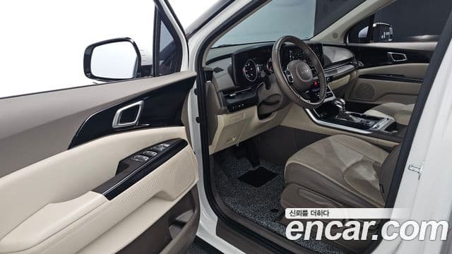 Kia Carnival 2022 — Фото 11/20