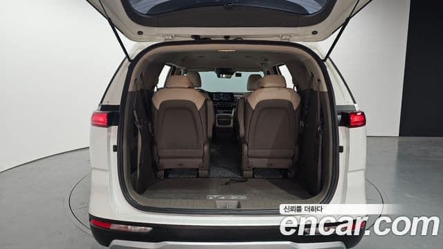 Kia Carnival 2022 — Фото 20/20