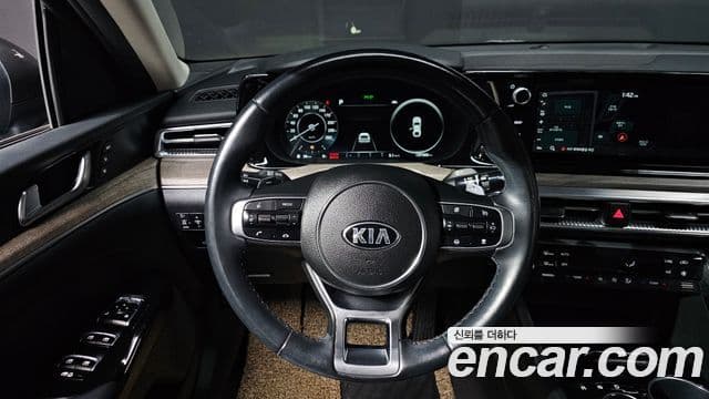 Kia K5 2021 — Şəkil 13/20