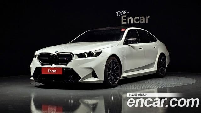 BMW M5 2025 — Şəkil 1/20