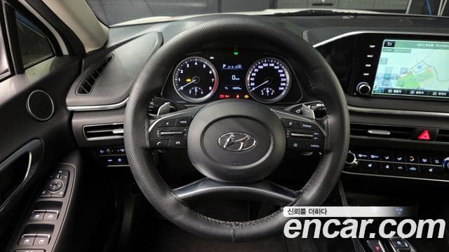 Hyundai Sonata 2020 — Фото 18/20