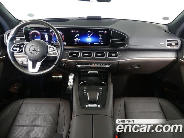 Mercedes-Benz GLS-Class 2022 — Photo 10/20