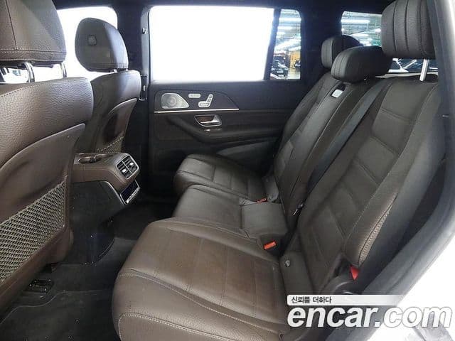 Mercedes-Benz GLS-Class 2022 — Photo 17/20
