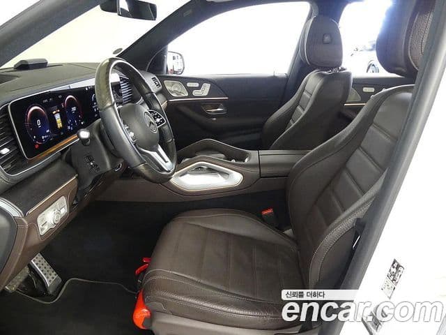 Mercedes-Benz GLS-Class 2022 — Photo 15/20