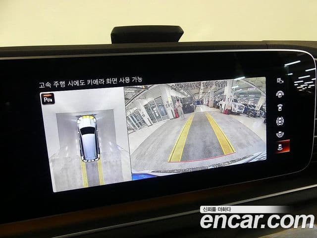 Mercedes-Benz GLS-Class 2022 — Photo 9/20