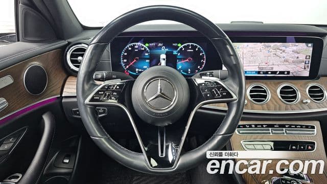 Mercedes-Benz E-Class 2020 — ფოტო 13/20