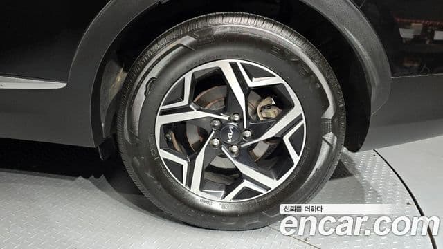 Kia Sportage 2021 — ფოტო 5/20