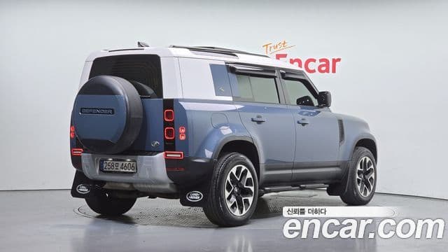 Land Rover Defender 2022 — ფოტო 2/20