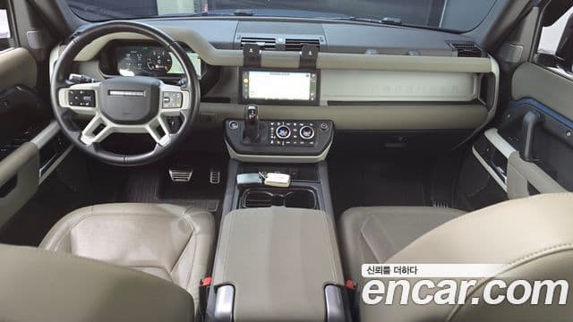 Land Rover Defender 2022 — ფოტო 7/20
