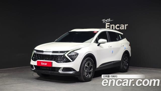 Kia Sportage 2021 — Фото 1/20