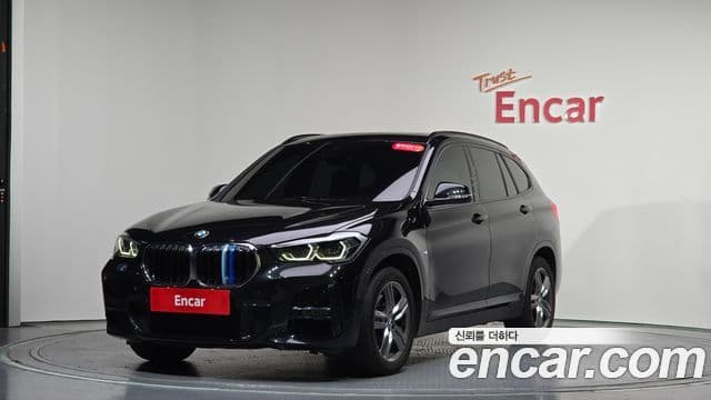 BMW X1 2022 — Şəkil 1/20