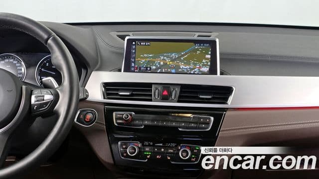 BMW X1 2022 — Şəkil 14/20