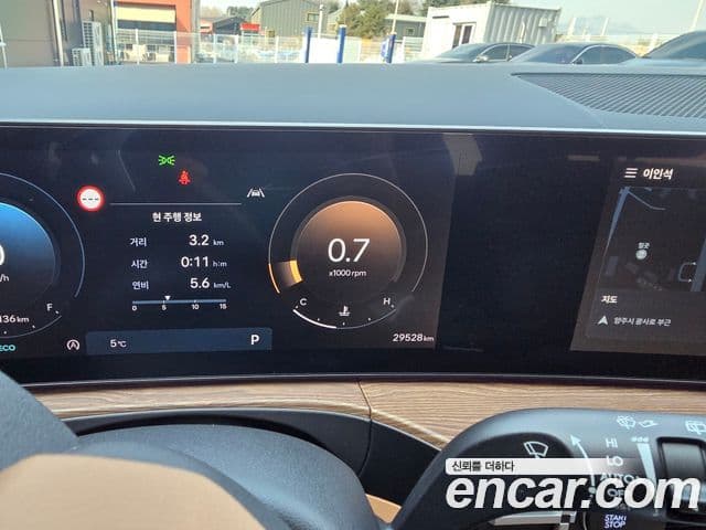 Hyundai Santa Fe 2023 — Şəkil 7/20