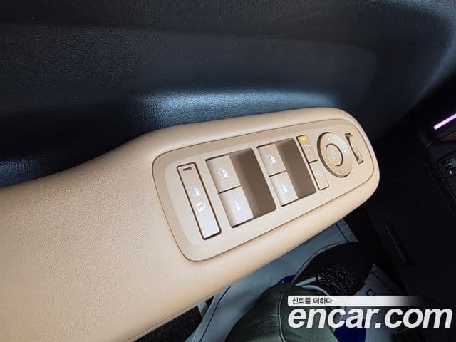 Hyundai Santa Fe 2023 — Şəkil 11/20