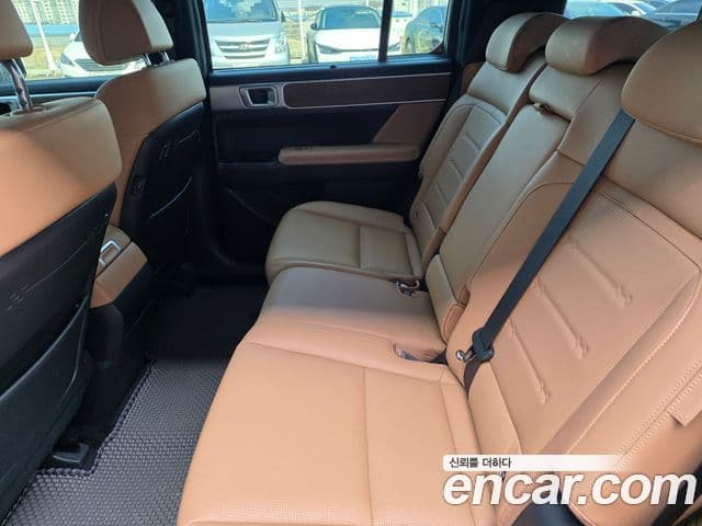 Hyundai Santa Fe 2023 — Şəkil 17/20