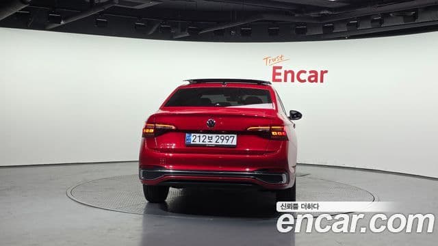 Volkswagen Jetta 2024 — ფოტო 4/20