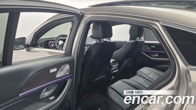 Mercedes-Benz GLE-Class 2021 — Şəkil 17/20
