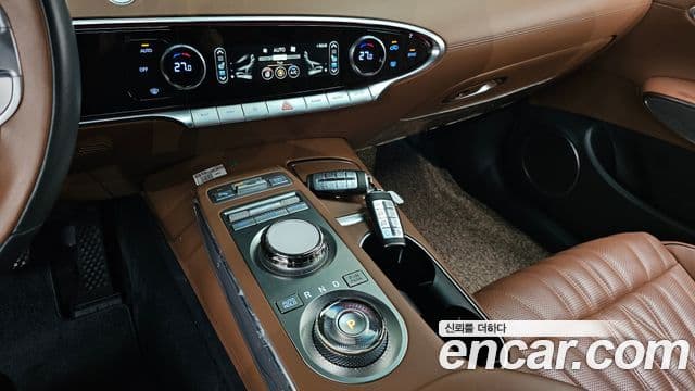 Genesis GV70 2022 — фото 9 из 20
