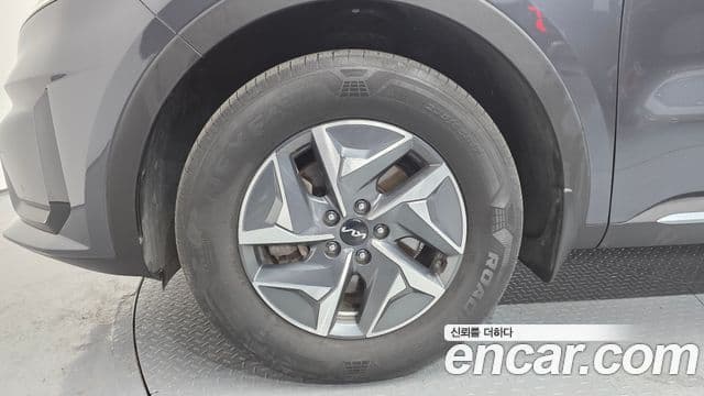 Kia Sorento 2022 — ფოტო 4/20