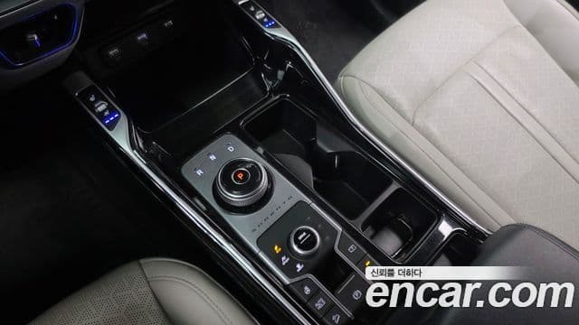 Kia Sorento 2022 — ფოტო 7/20