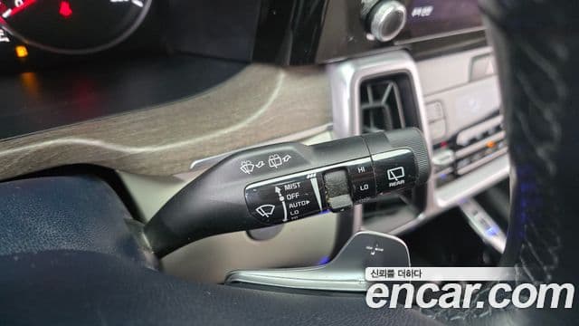 Kia Sorento 2022 — ფოტო 16/20