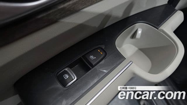 Kia Sorento 2022 — ფოტო 18/20