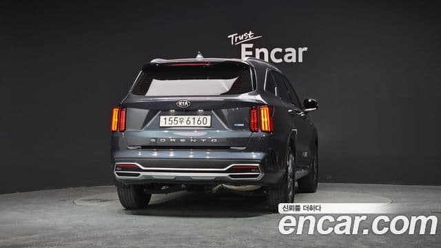 Kia Sorento 2021 — Фото 4/20