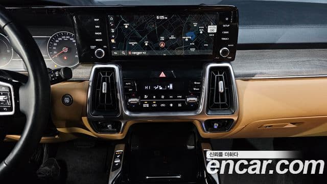 Kia Sorento 2021 — Фото 14/20