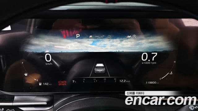 Kia Carnival 2020 — Фото 8/20